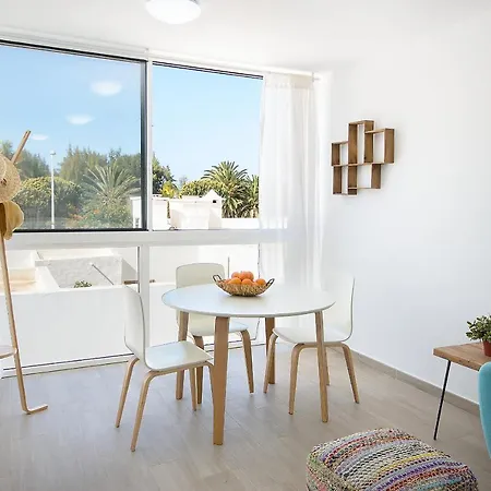Апартаменты Blue Volcano Apartment, Free Access To The Fariones Sports Center