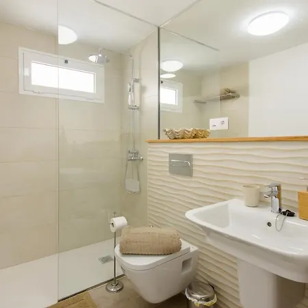Апартаменты Blue Volcano Apartment, Free Access To The Fariones Sports Center Пуэрто дель Кармен